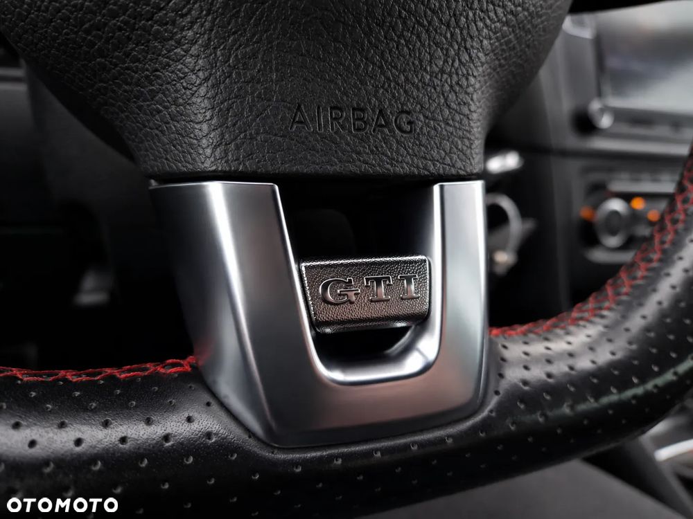 Volkswagen Golf 2.0 GTI - 17