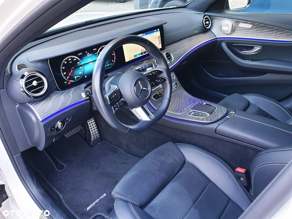 Mercedes-Benz Klasa E 300 d 4Matic 9G-TRONIC AMG Line - 15