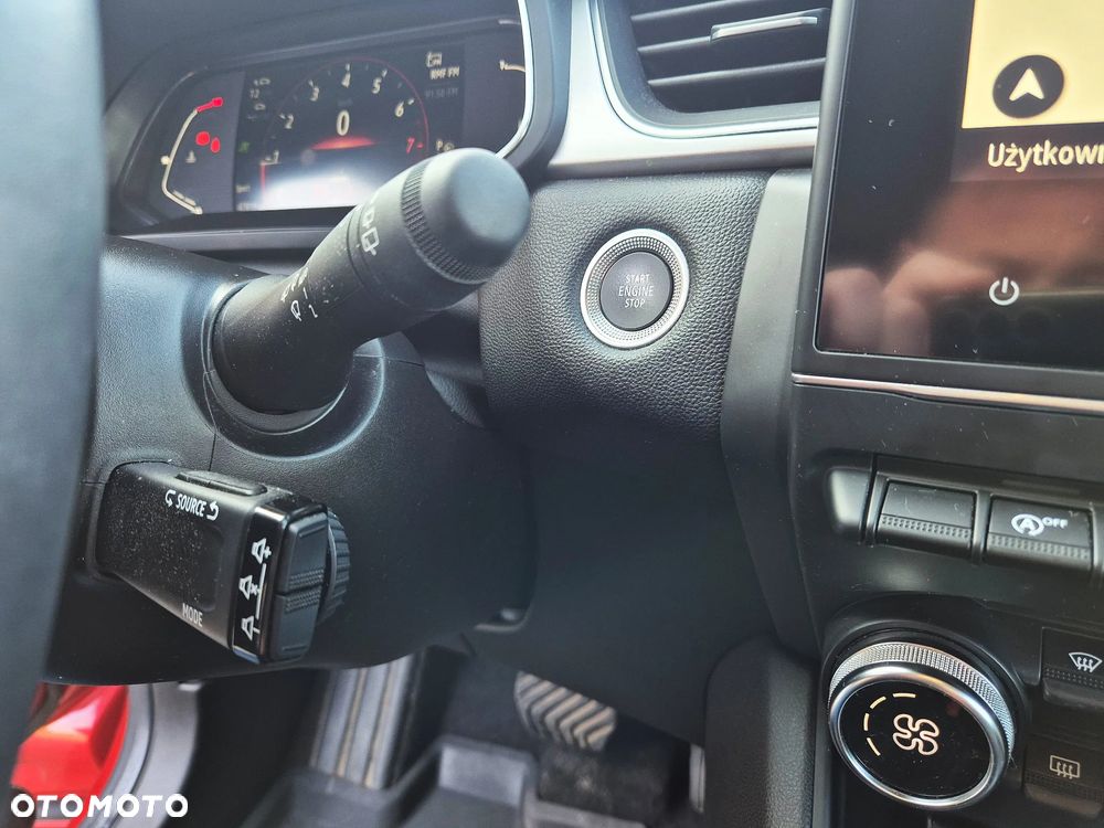 Renault Captur 1.3 TCe mHEV Techno EDC - 29