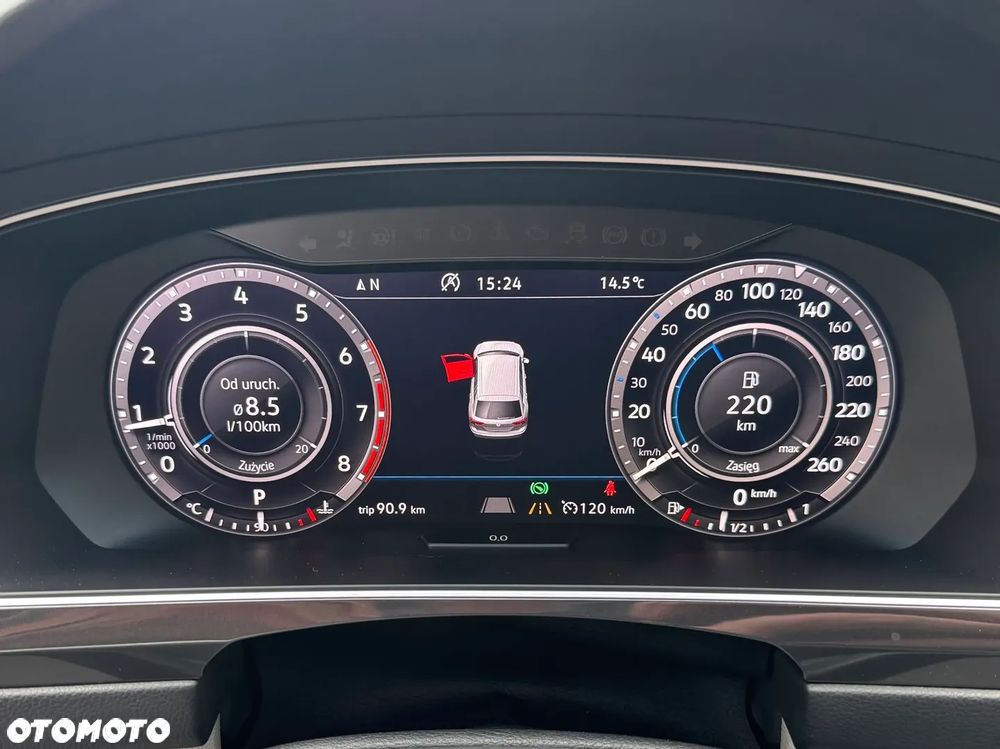 Volkswagen Tiguan - 26