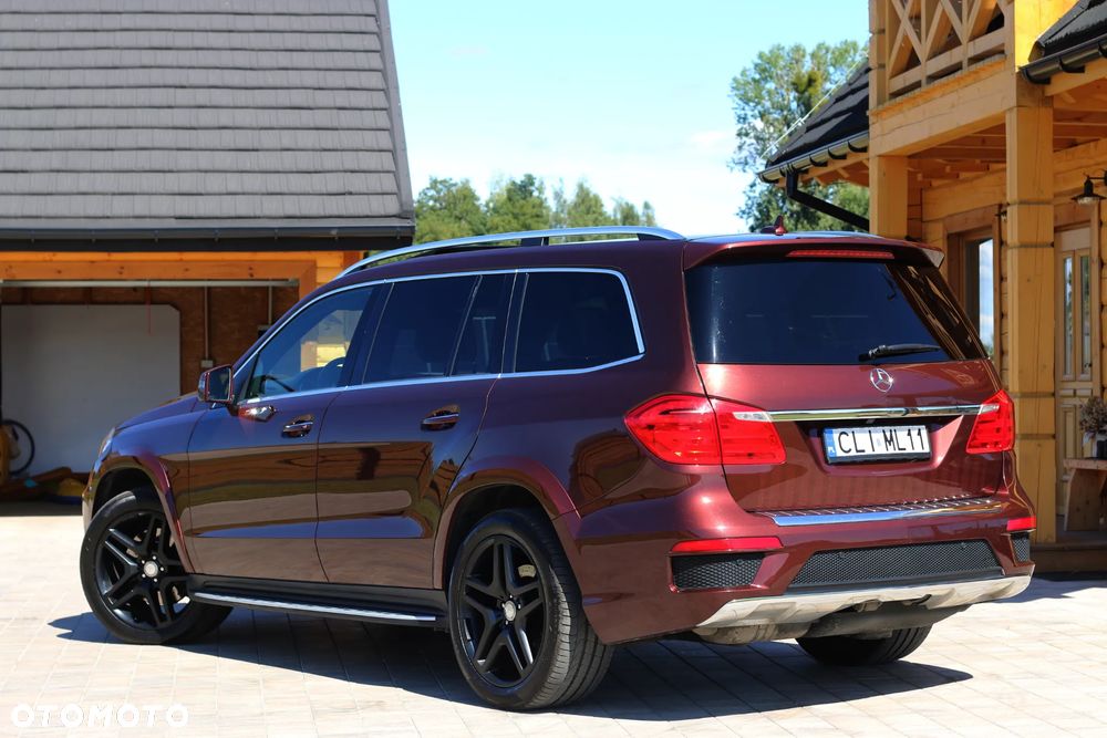 Mercedes-Benz GL - 13