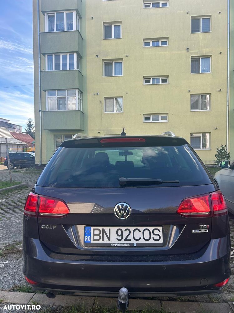 Volkswagen Golf - 9