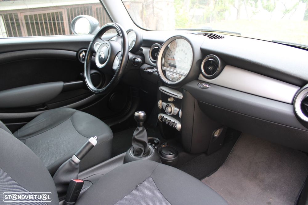 MINI 3 Portas Cooper D - 9