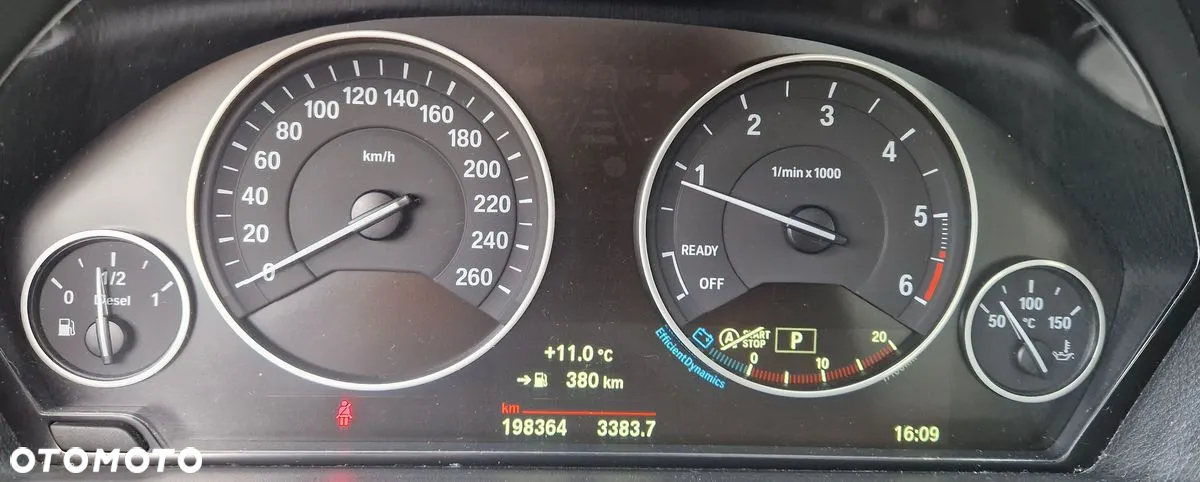 BMW Seria 3 320d Luxury Line - 12