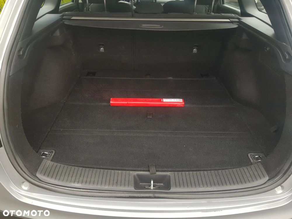 Hyundai i30 1.5 DPI Modern - 10