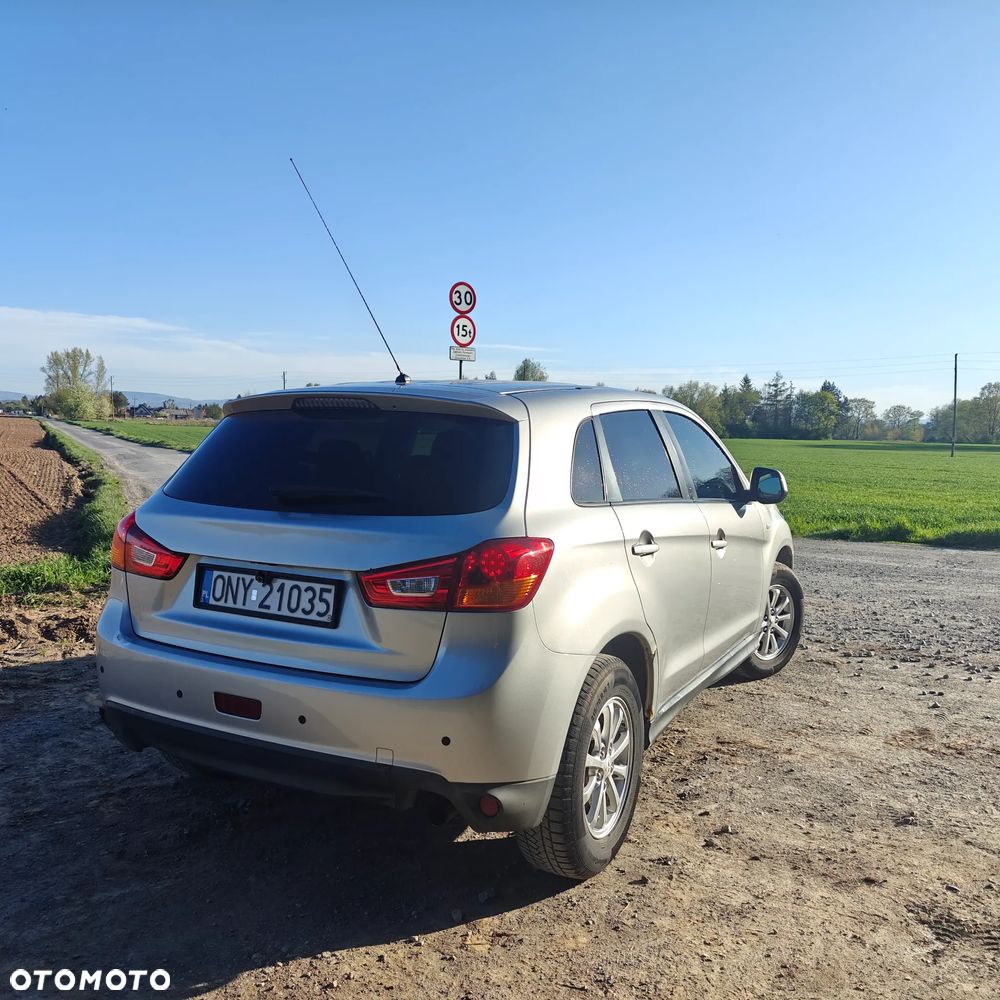 Mitsubishi ASX - 4