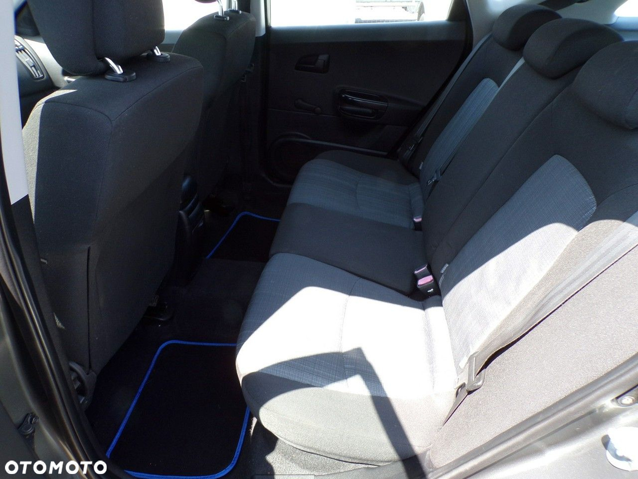 Kia Ceed - 21