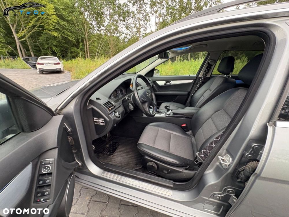 Mercedes-Benz Klasa C 180 Kompressor Automatik BlueEFFICIENCY Avantgarde - 22