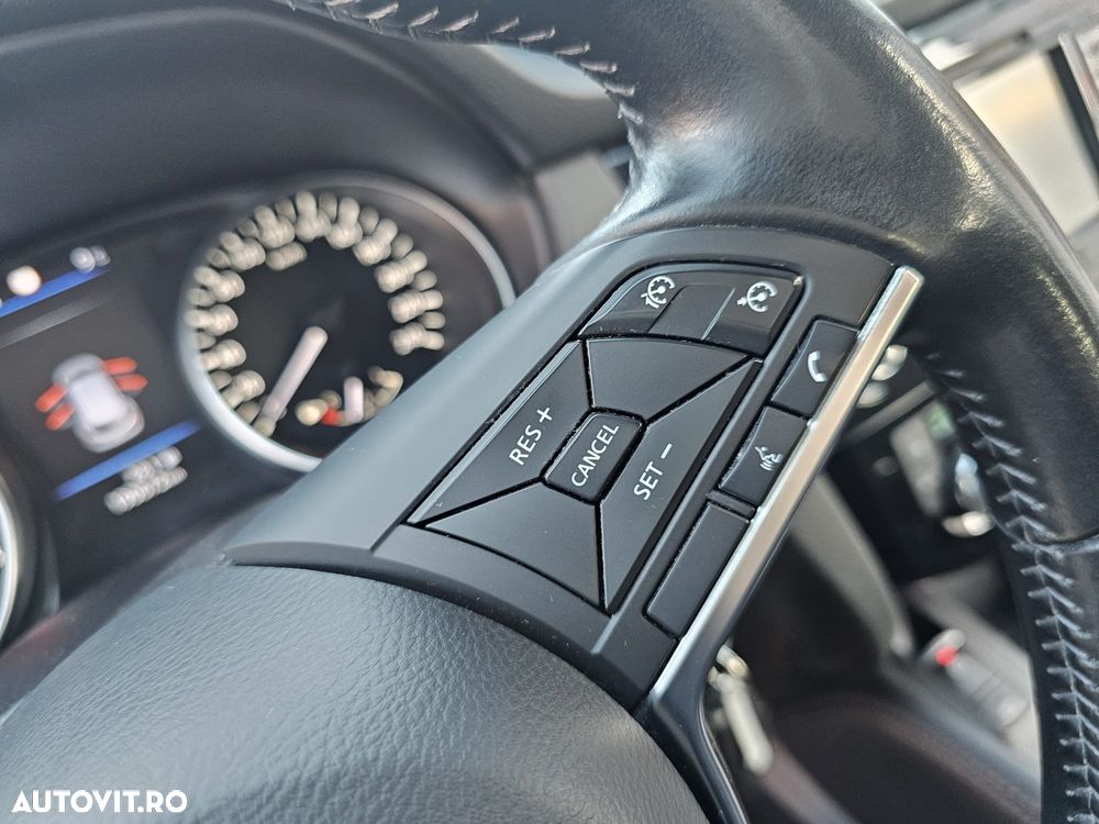 Nissan Qashqai 1.3 DIG-T TEKNA - 30