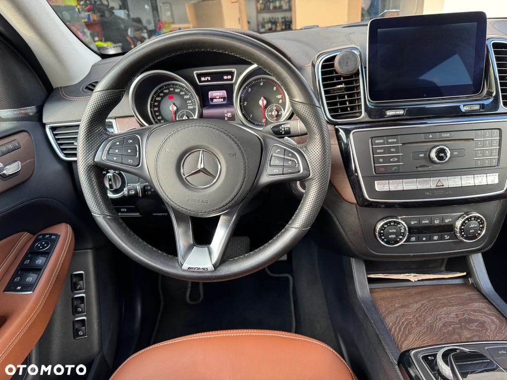 Mercedes-Benz GLS 350 d 4Matic 9G-TRONIC AMG Line - 8