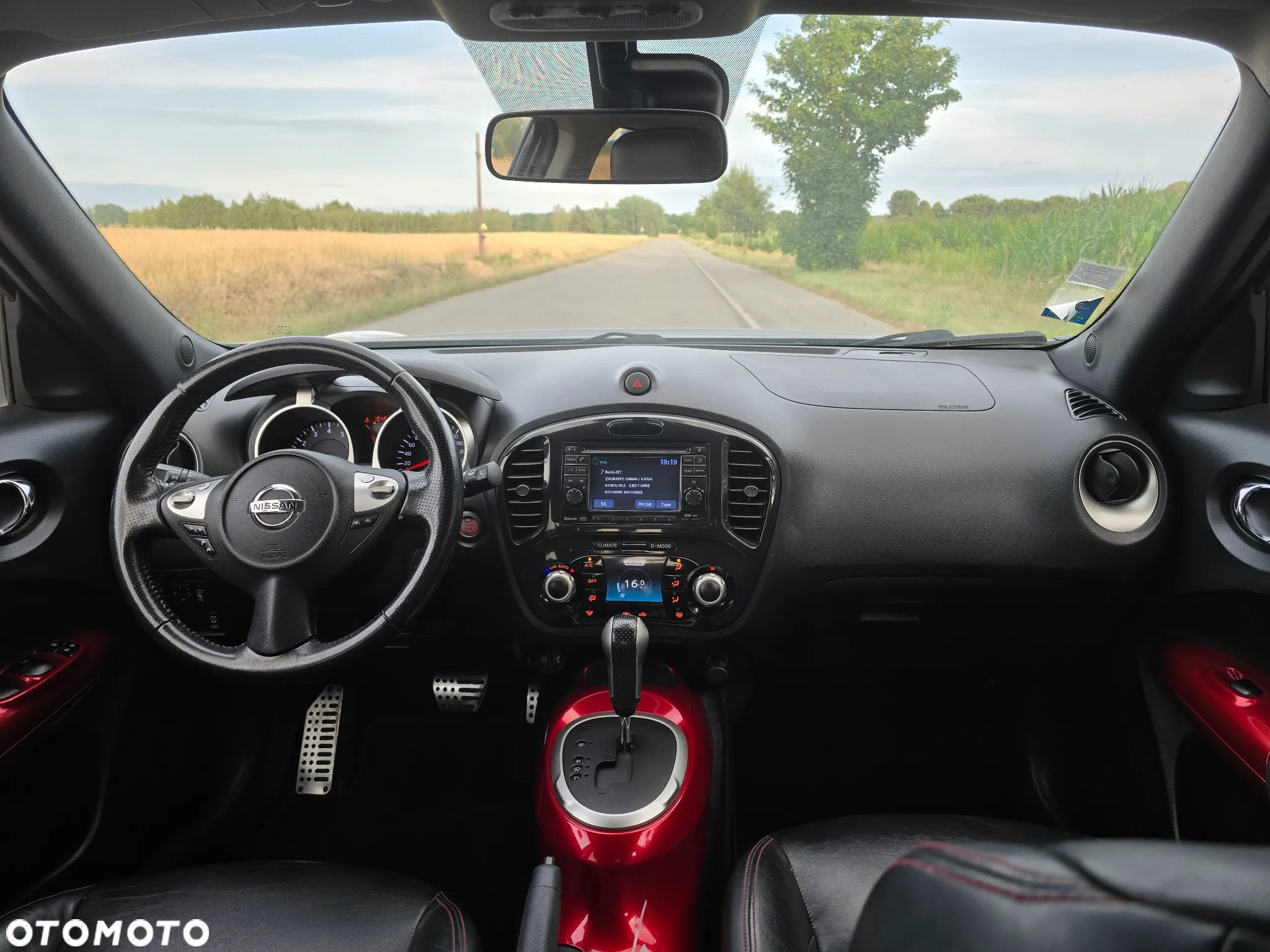 Nissan Juke 1.6 DIG-T Acenta 4WD Xtronic - 12