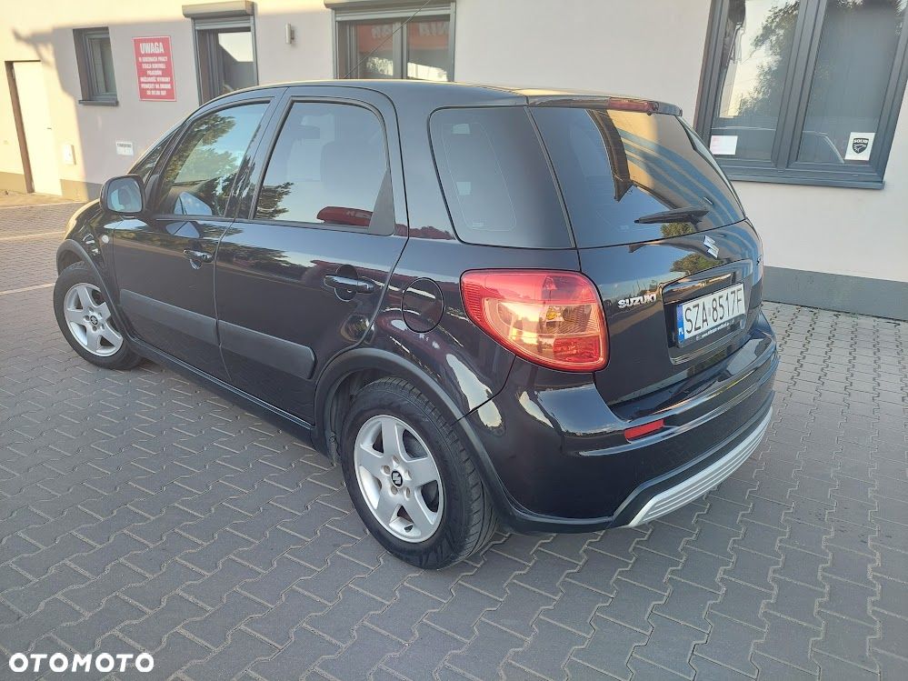 Suzuki SX4 1.5 Streetline 4x2 Classic - 19