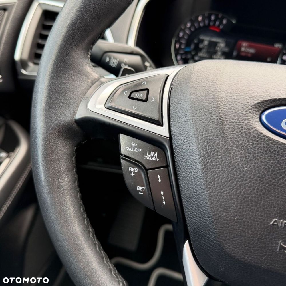 Ford S-Max - 25