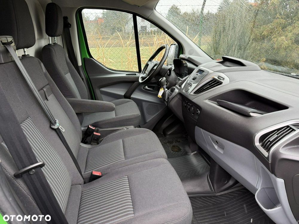 Ford Transit Custom - 8