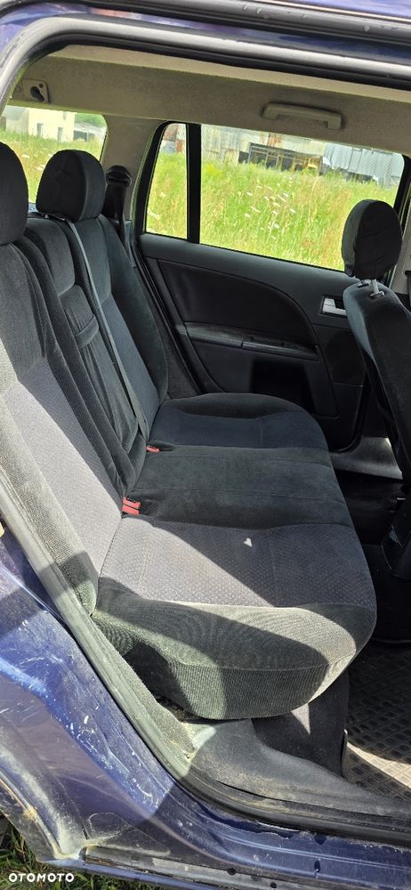 Ford Mondeo 2.0 TDCI Ambiente - 12