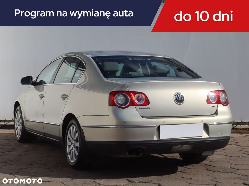 Volkswagen Passat 2009 photo 5