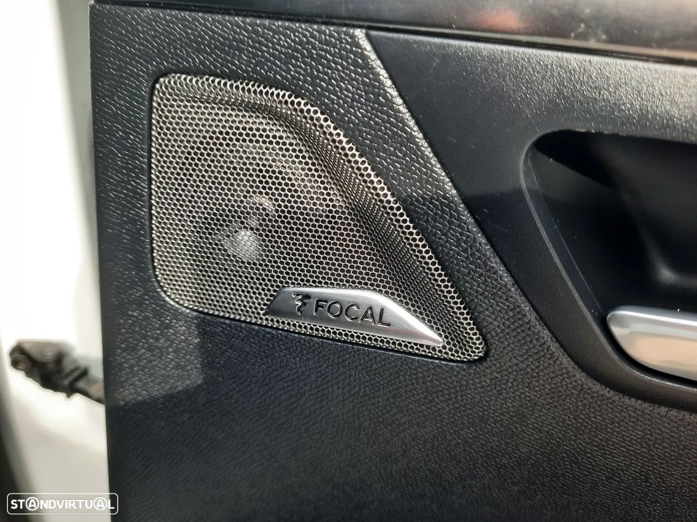 Peugeot 3008 1.6 Hybrid4 GT Pack e-EAT8 - 36
