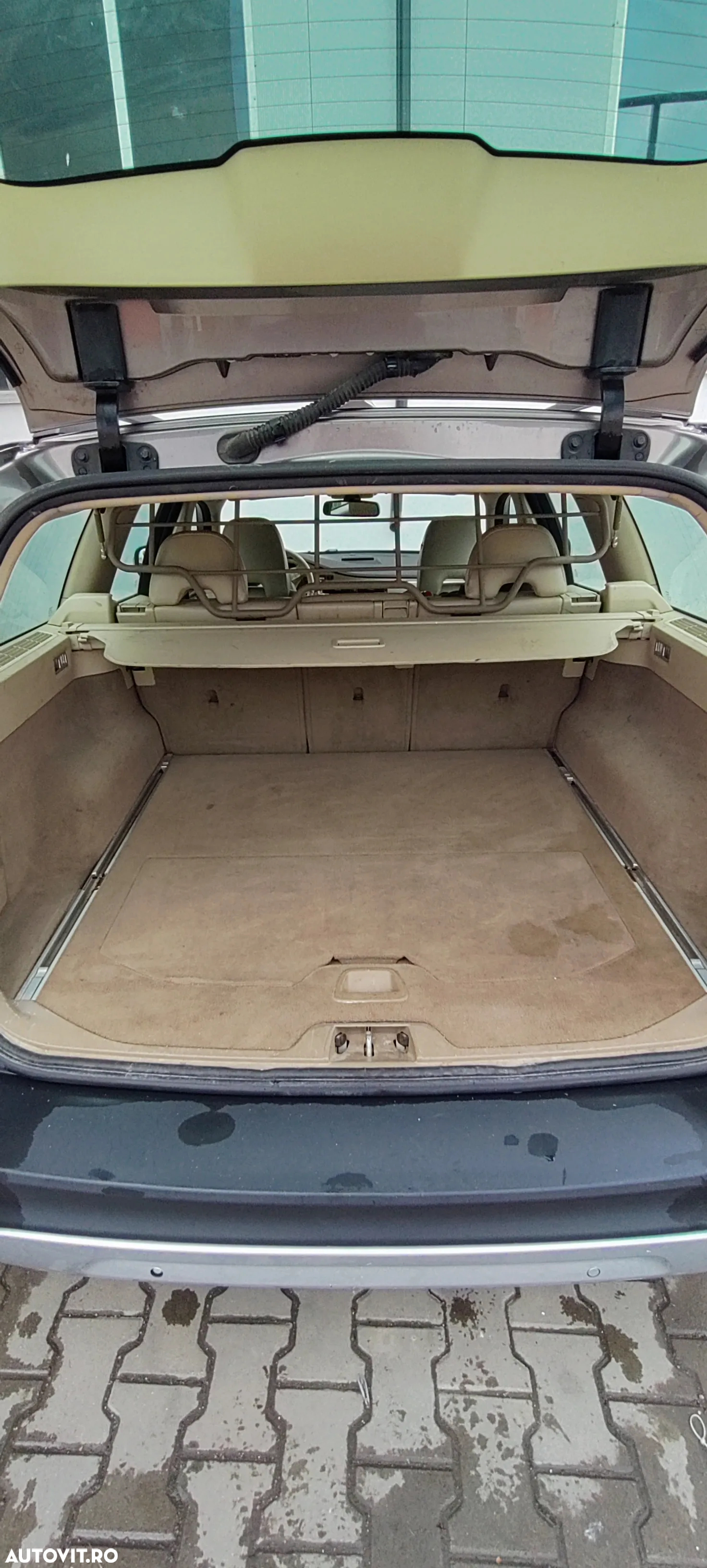 Volvo XC 70 2.4D AWD Momentum - 13
