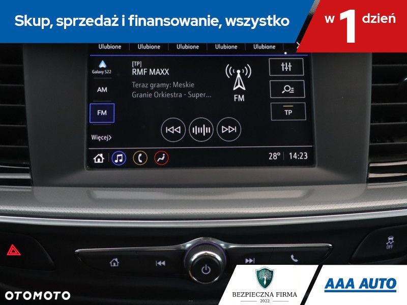 Opel Insignia - 18