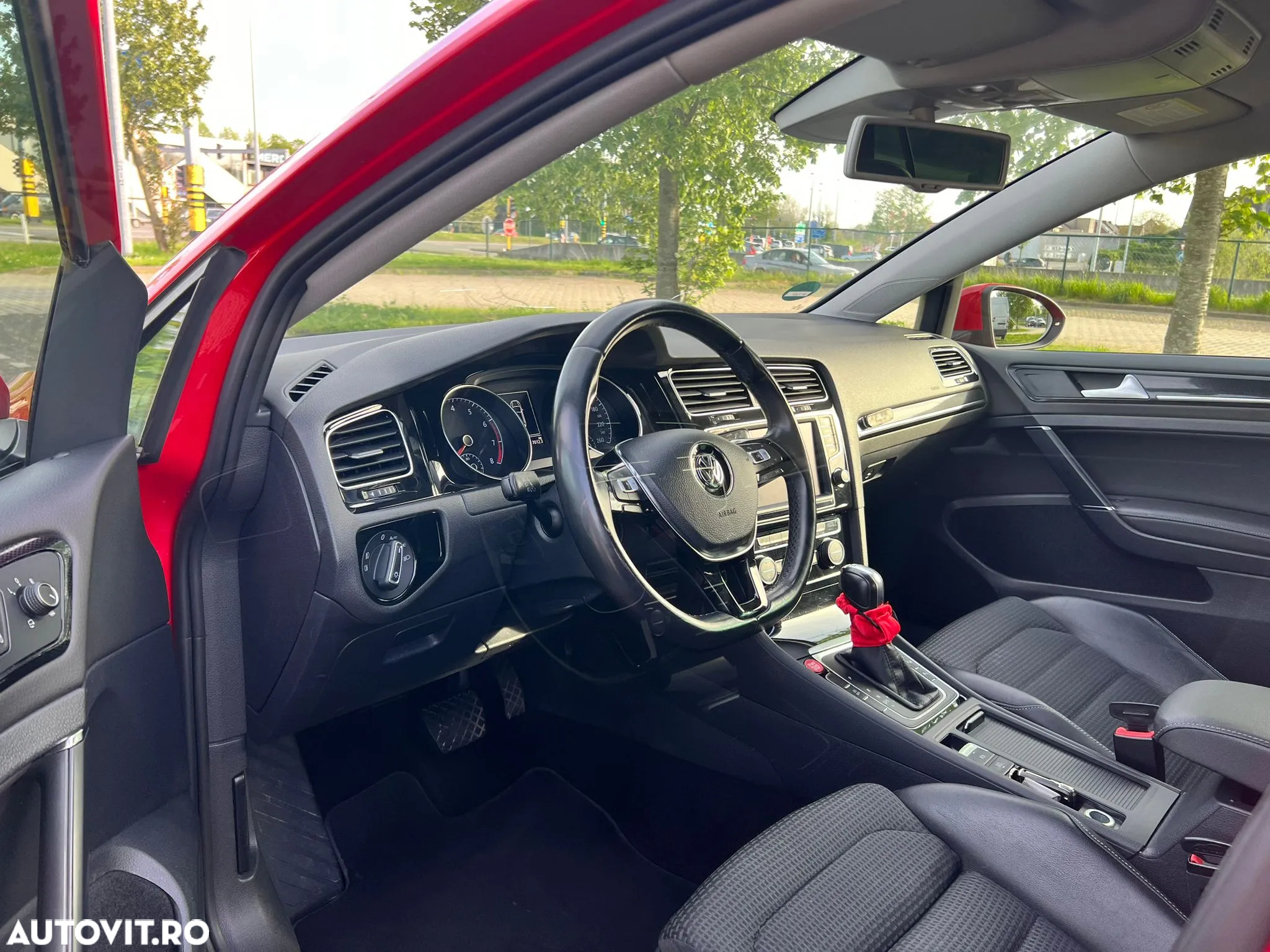 Volkswagen Golf 1.4 TSI BlueMotion Technology DSG Comfortline - 15