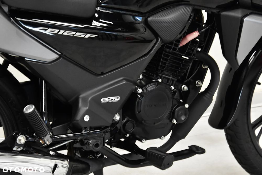 Honda CB - 23