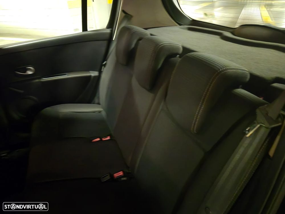 Renault Clio 1.2 16V Dynamique S - 19