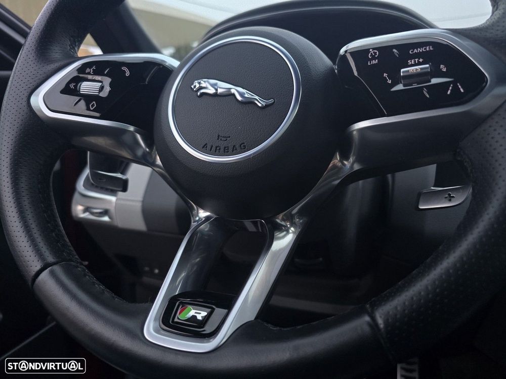 Jaguar E-Pace 1.5 P300e R-Dynamic SE AWD Aut. - 29