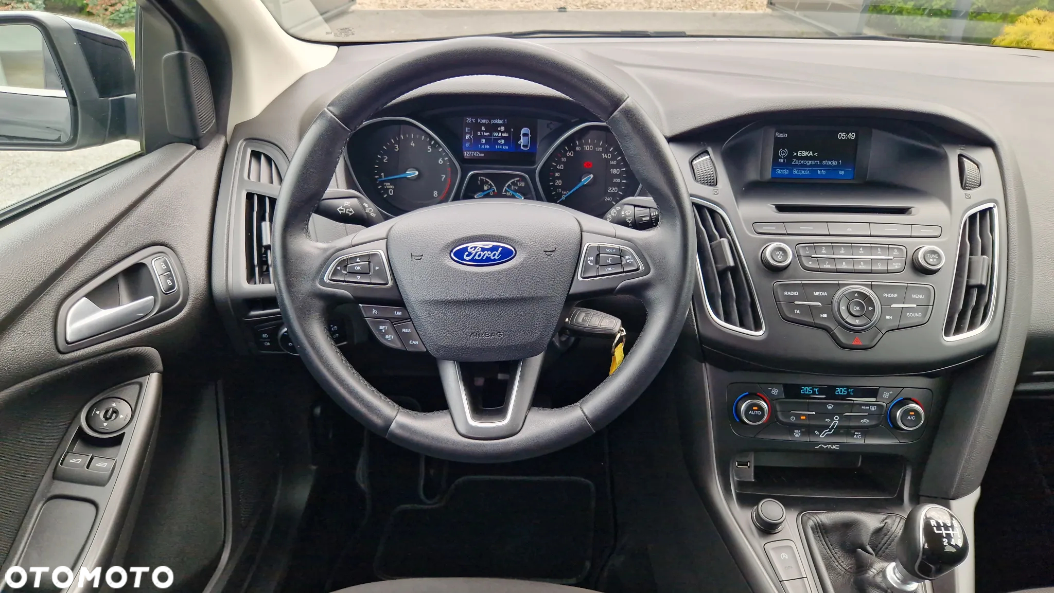 Ford Focus Turnier 1.0 EcoBoost Start-Stopp-System TITANIUM - 9