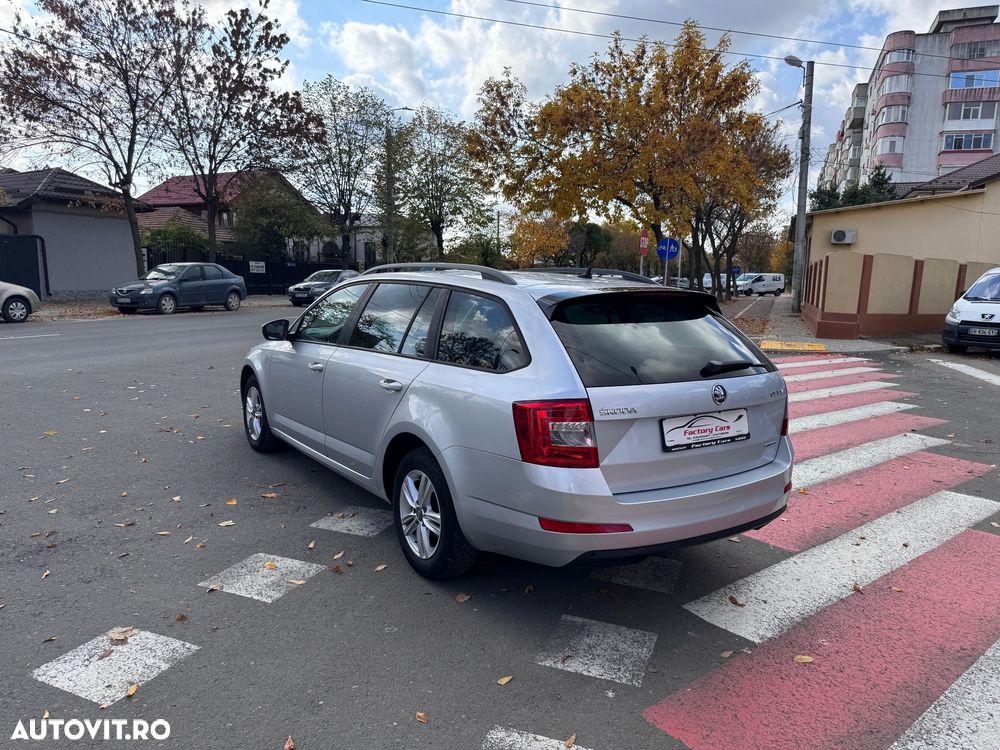 Skoda Octavia 1.6 TDI DSG Style - 34