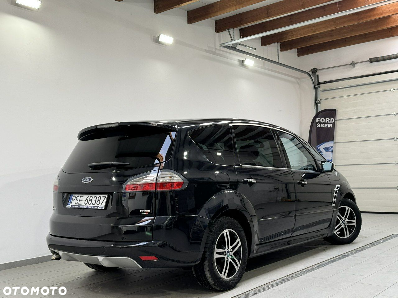 Ford S-Max - 8
