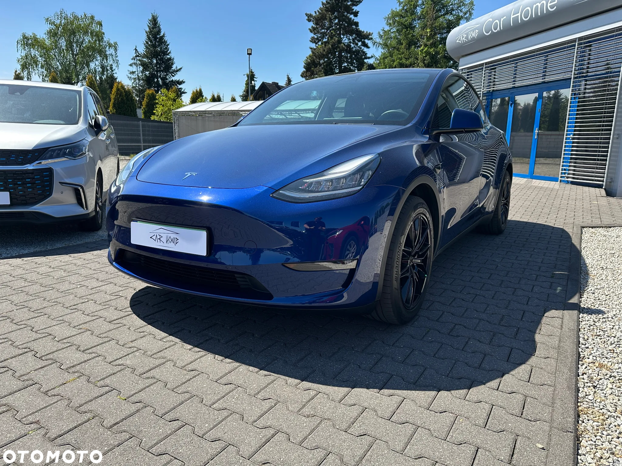 Tesla Y Model Long Range Dual Motor AWD - 3