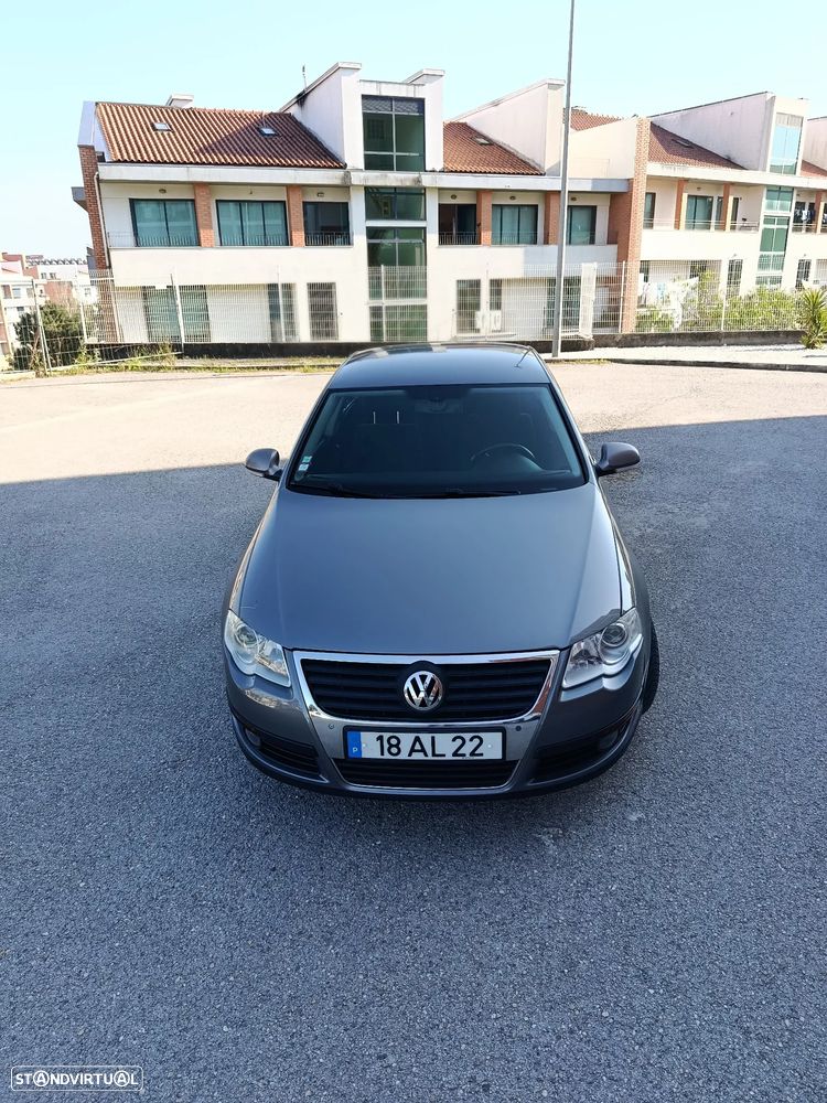 VW Passat 2.0 TDI Highline DSG - 6