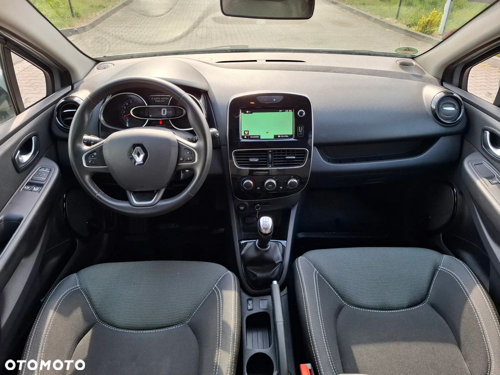 Renault Clio - 17