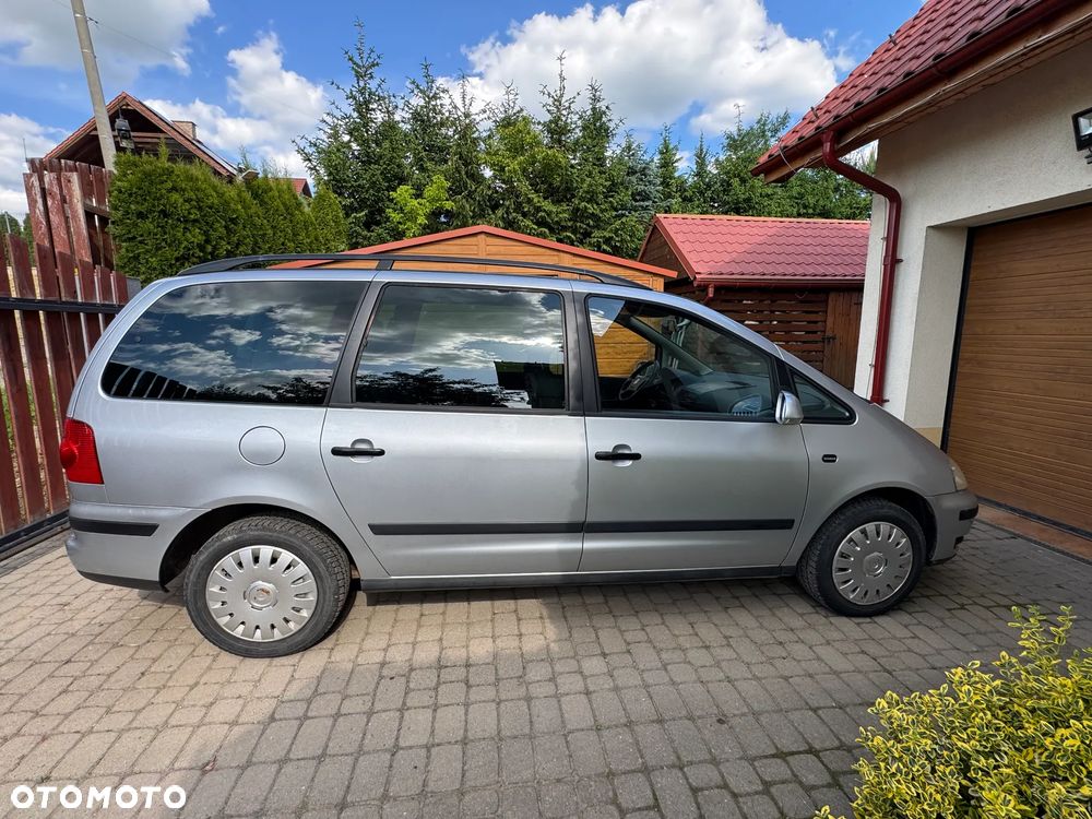 Volkswagen Sharan 2.0 Basis - 4