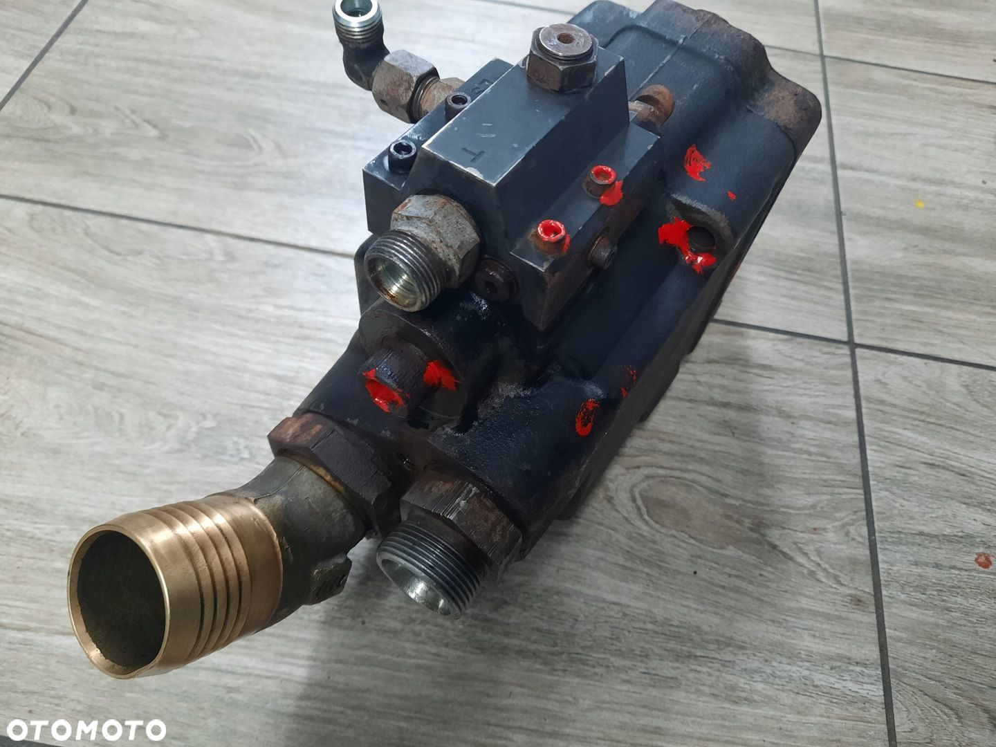 POMPA HYDRAULICZNA WIELOTŁOCZKOWA HYDRO LEDUC 120 - 3