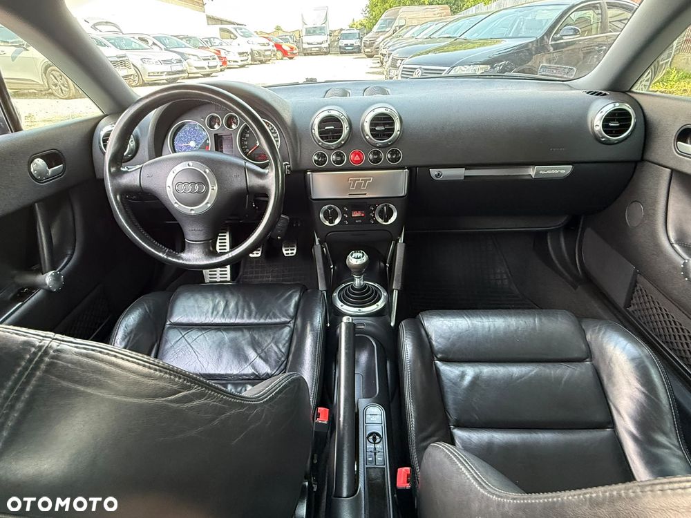 Audi TT Coupé 1.8T Quattro - 25