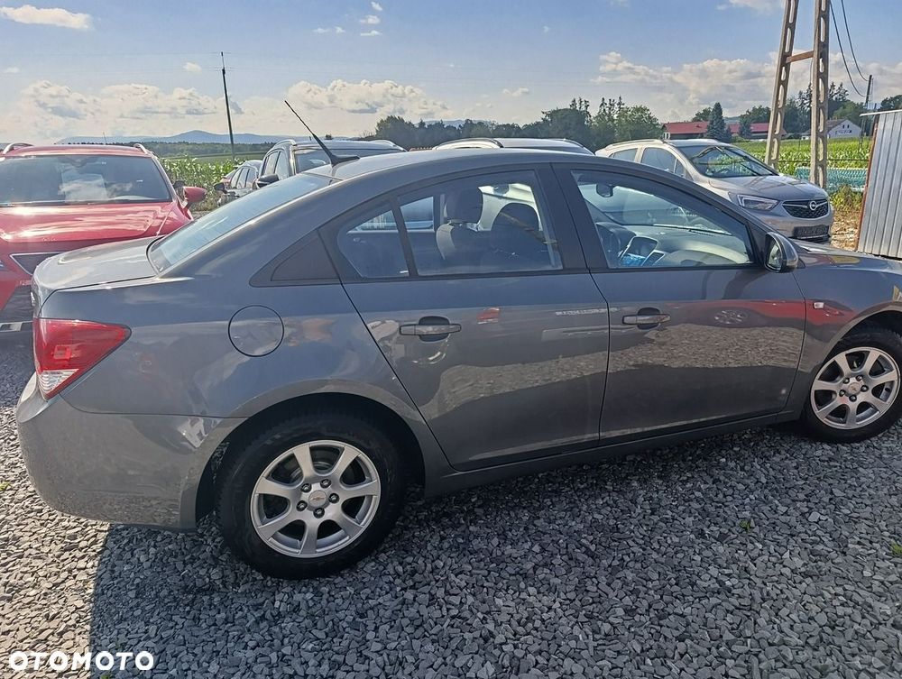 Chevrolet Cruze - 6
