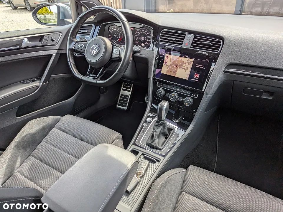 Volkswagen Golf R 4Motion BlueMotion Technology DSG - 26