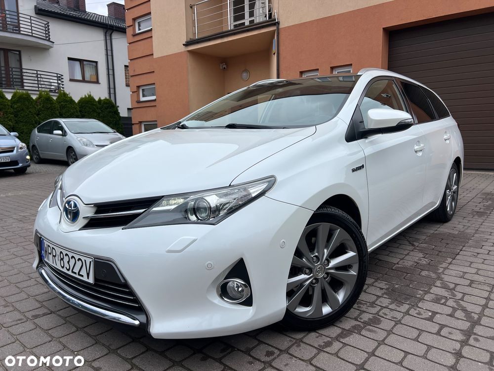 Toyota Auris 1.8 HSD Luna - 10