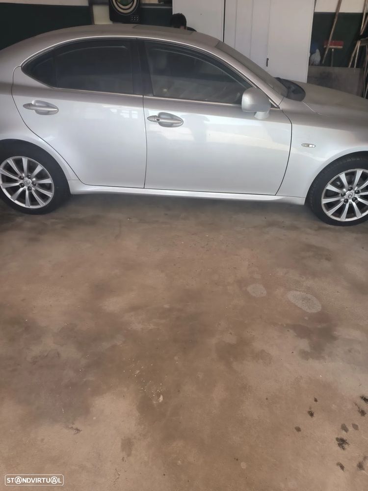 Lexus IS 220 - 14