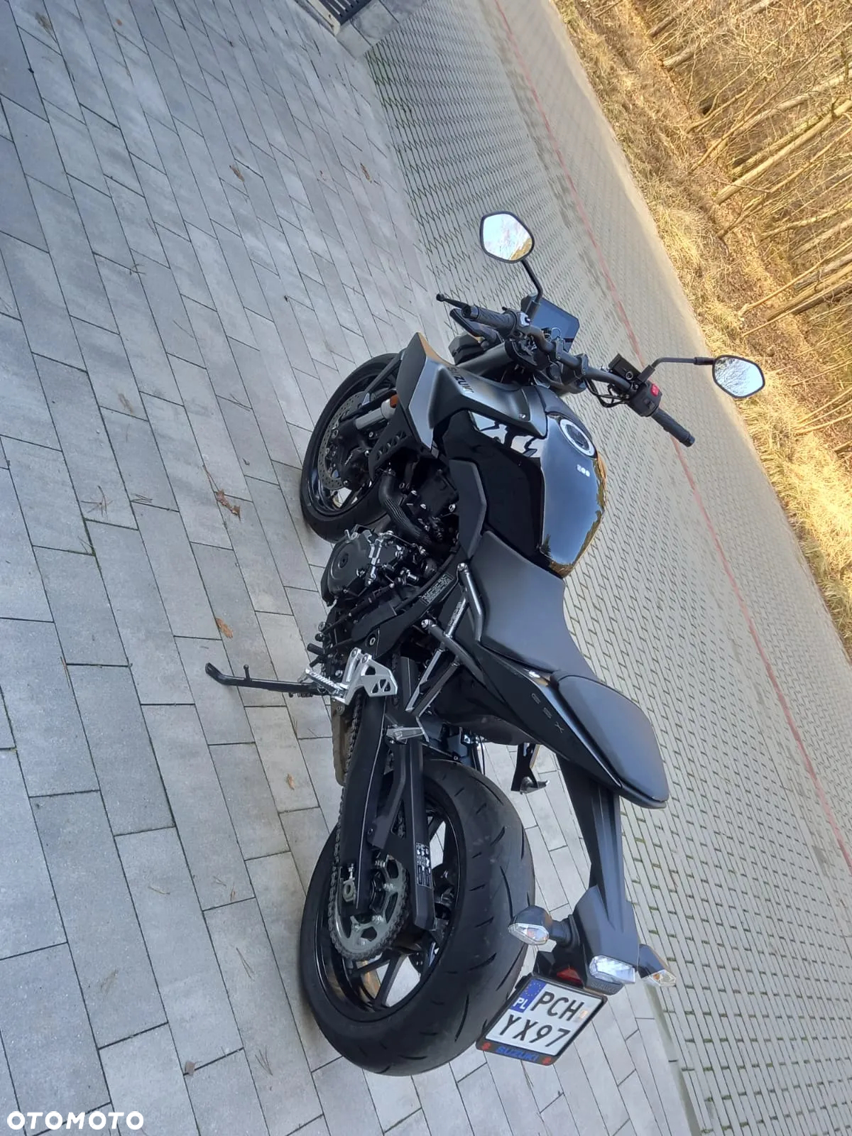 Suzuki GSX - 7