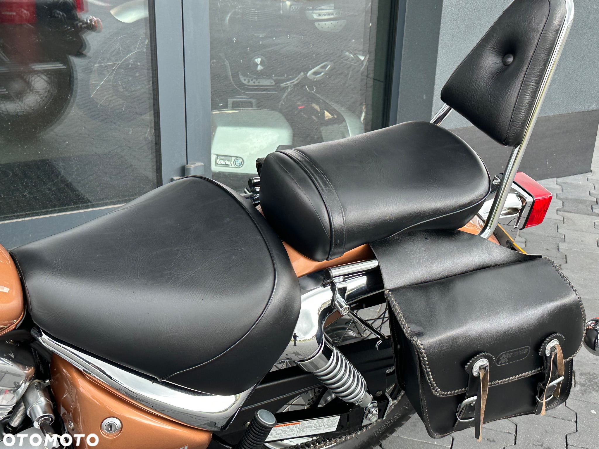 Suzuki Intruder - 34