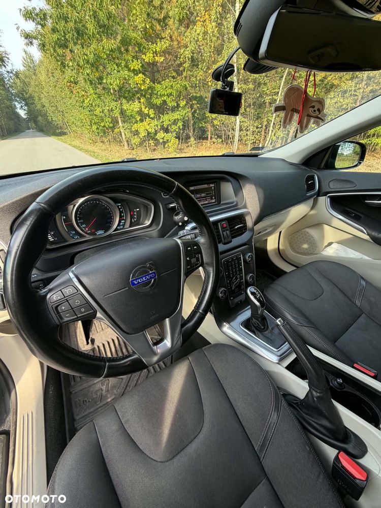 Volvo V40 - 4