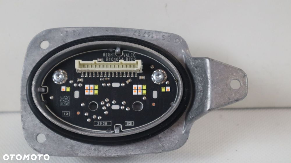 VOLVO XC40 MODUŁ PRZETWORNICA LED PRAWY 90122311 - 5