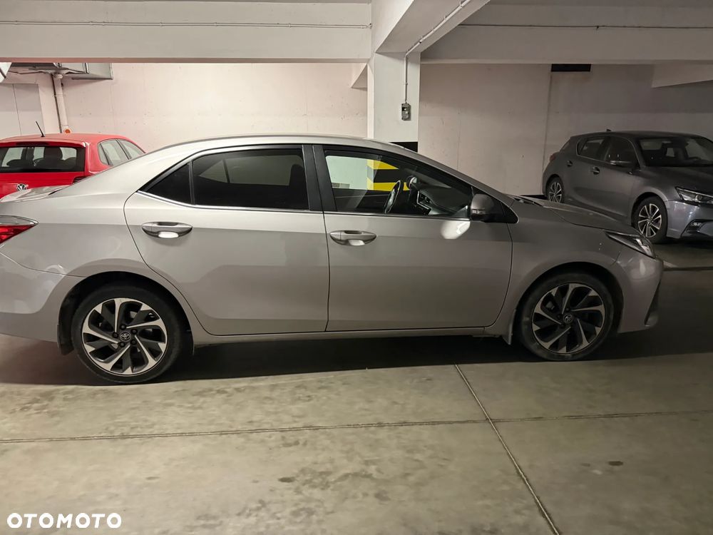 Toyota Corolla 1.6 Comfort - 3