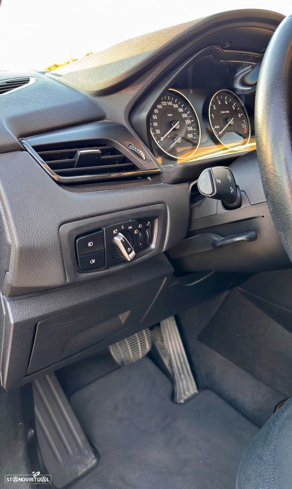 BMW 225xe Active Tourer iPerformance Advantage - 25