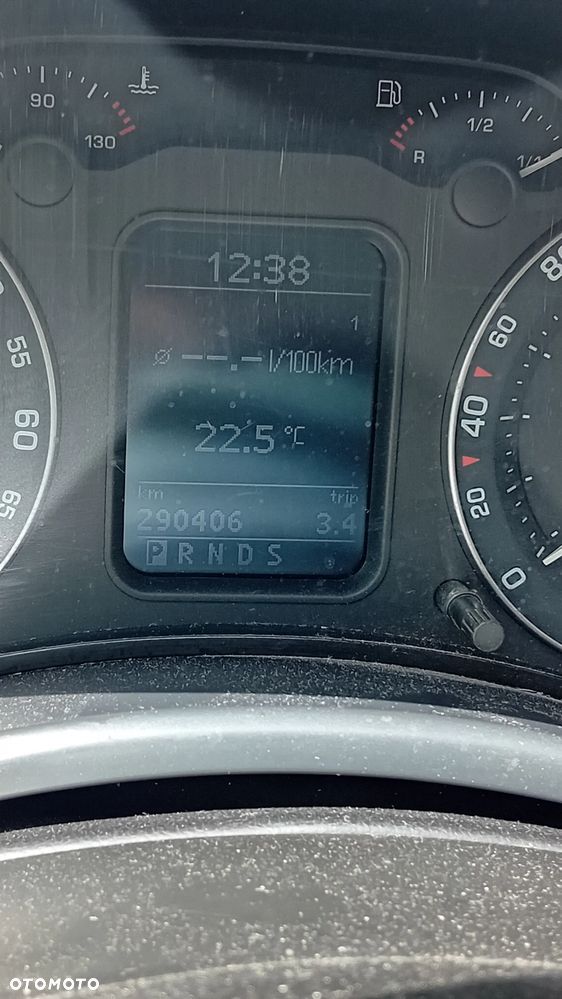 Skoda Octavia 1.6 Ambiente Tiptr - 4