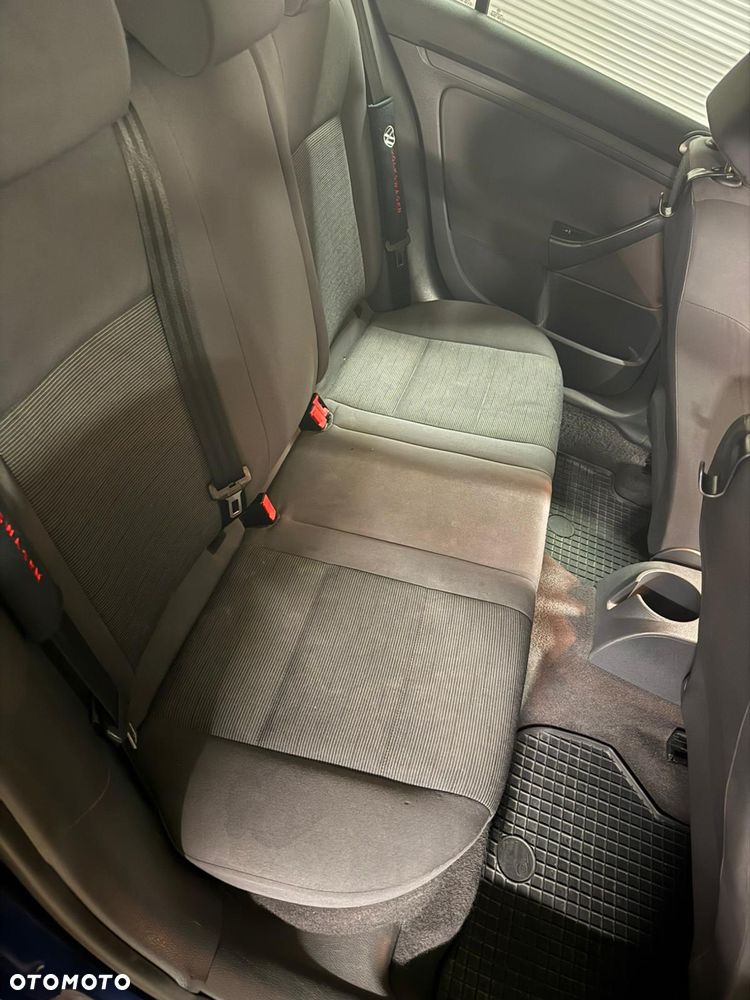 Volkswagen Golf - 12