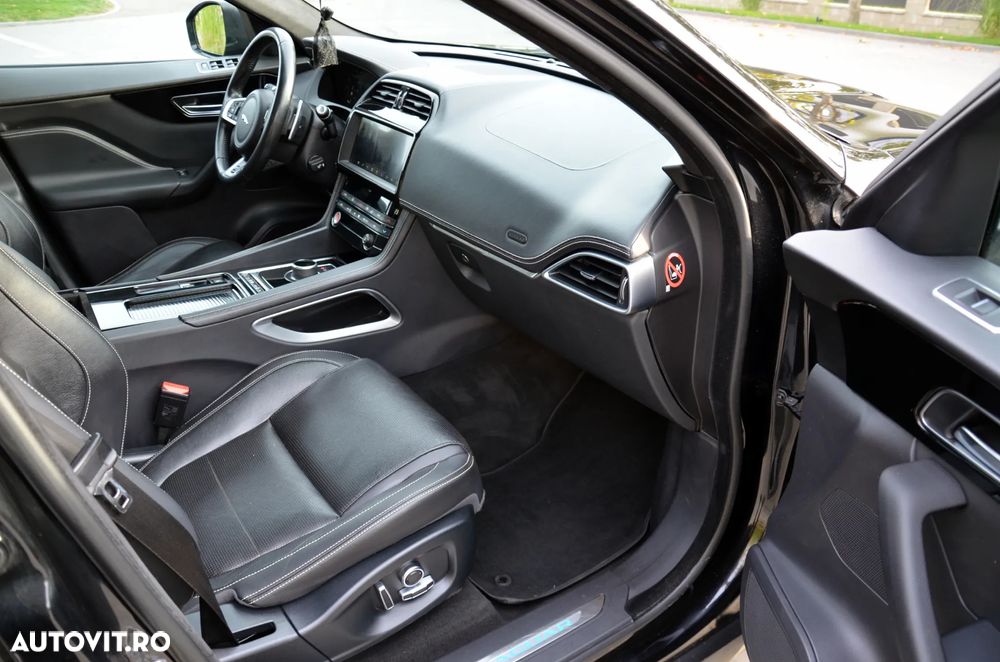 Jaguar F-Pace 20d AWD Aut. R-Sport Ingenium Edition - 14