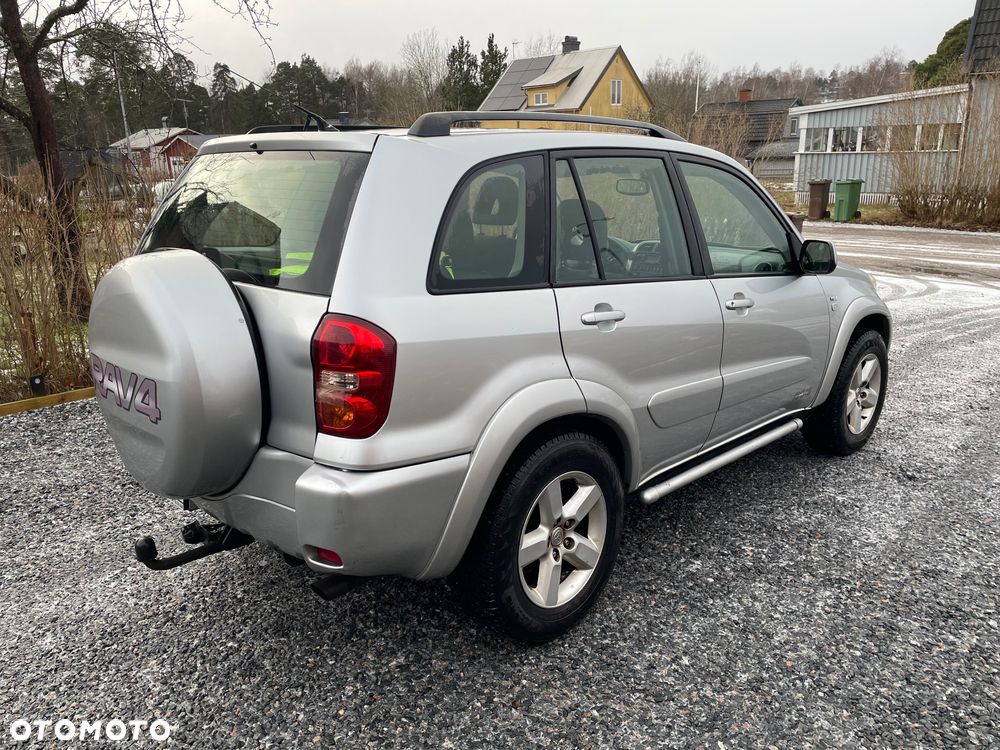 Toyota RAV4 2.0 VVT-i 4x4 - 6